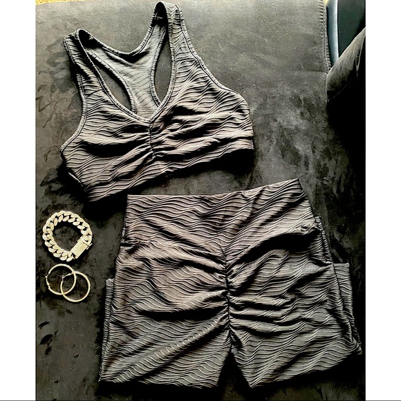 2 Piece Sports Bra Leggings Set (Black) - Picture 2 of 3